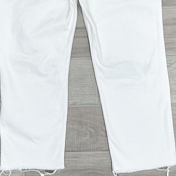 Reformation Cynthia High Rise Relaxed Fit Jeans in White Destroyed Denim Sz 27S - Picture 9 of 16